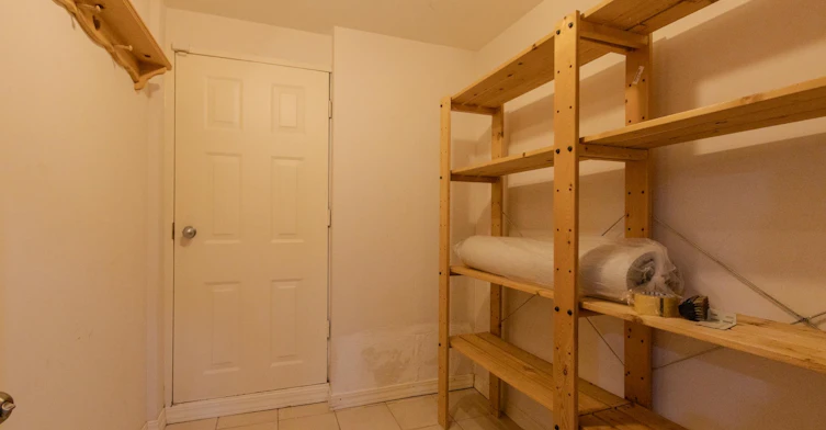 4128 Canterbury Crescent, North Vancouver, BC, V7R 3N5 - 26