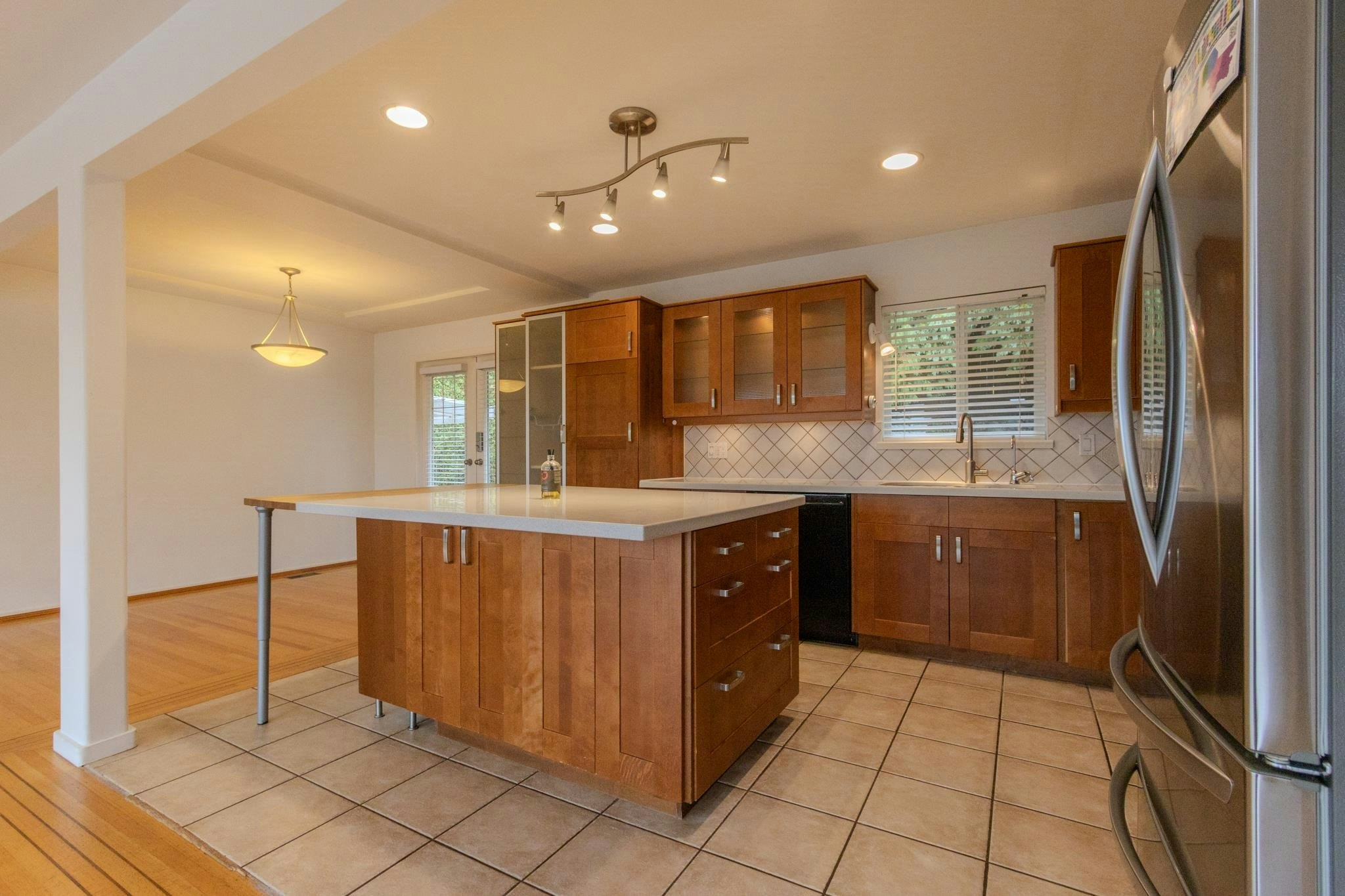 4128 Canterbury Crescent, North Vancouver, BC, V7R 3N5 - 13