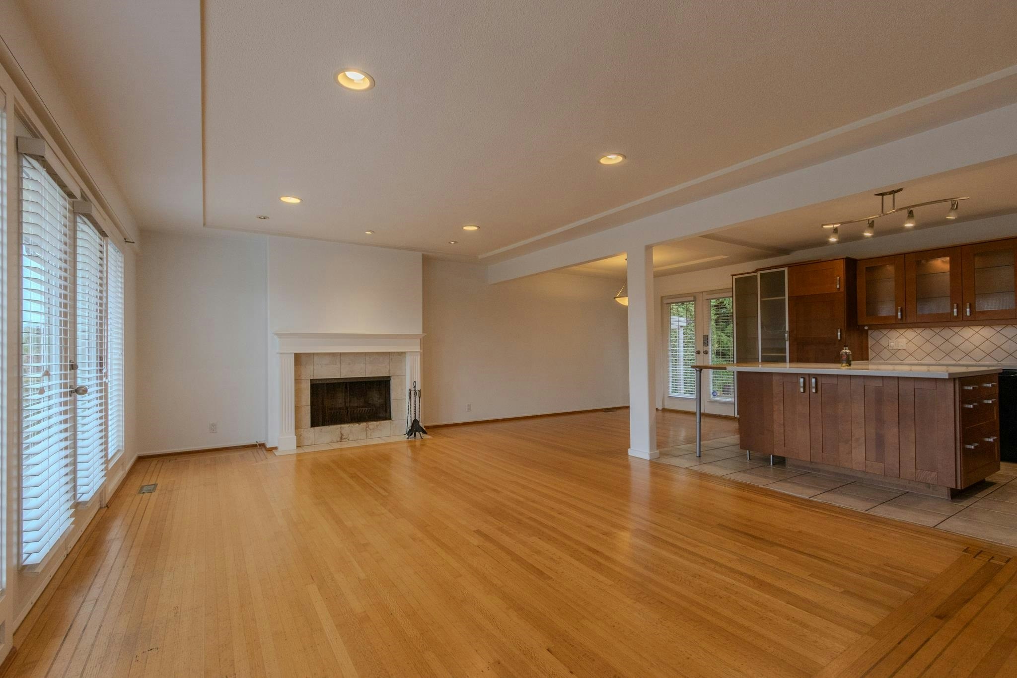 4128 Canterbury Crescent, North Vancouver, BC, V7R 3N5 - 7