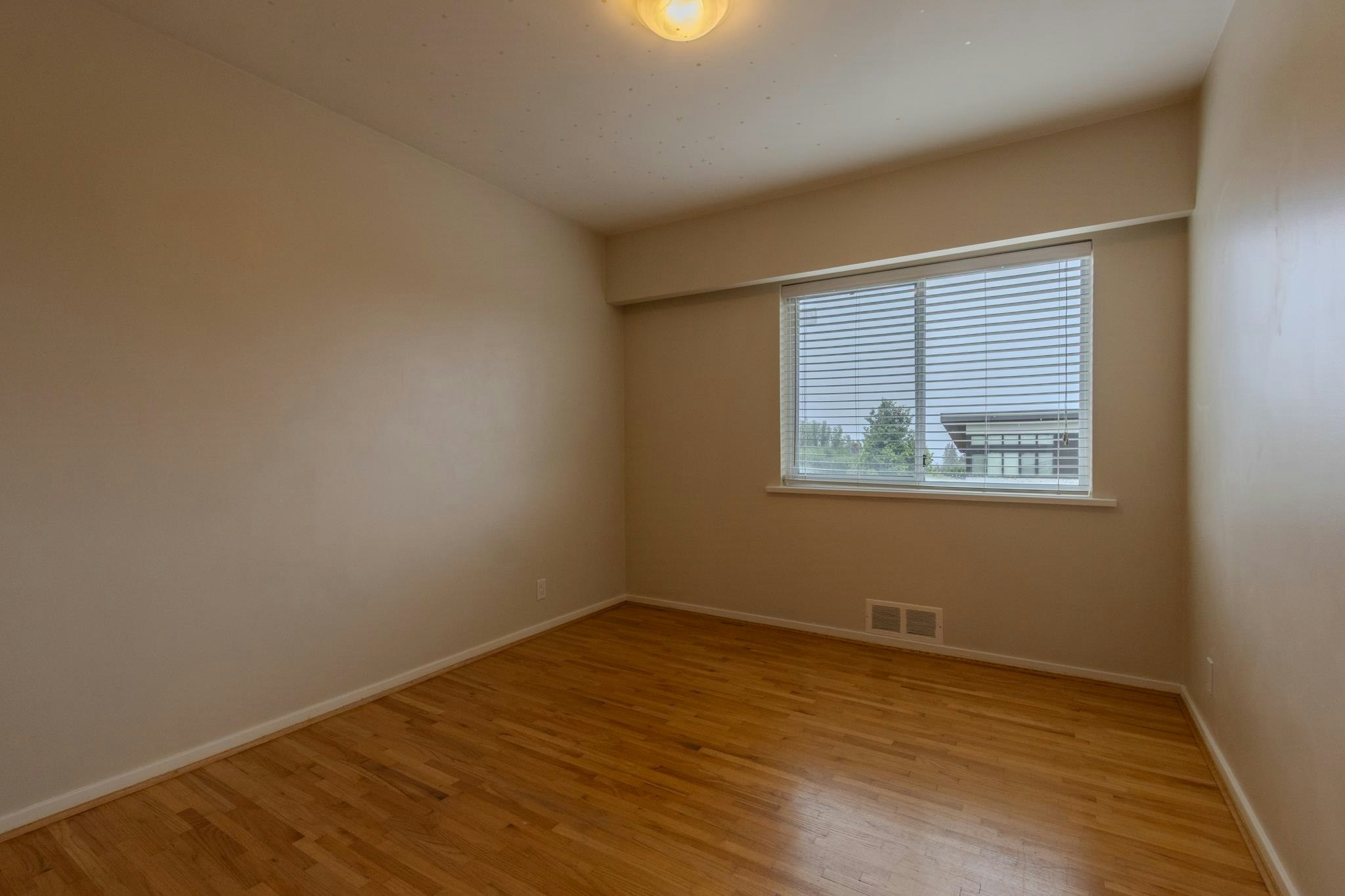 4128 Canterbury Crescent, North Vancouver, BC, V7R 3N5 - 20
