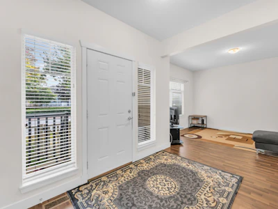 35-6195 168 Street - 3