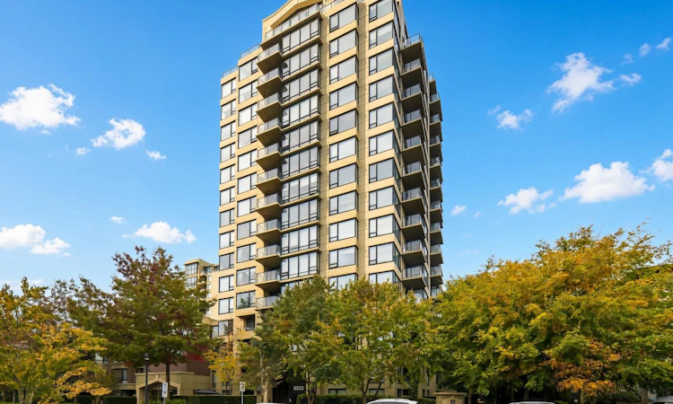 1003-6233 Katsura Street