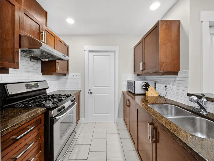 407-6328 Larkin Drive, Vancouver, BC, V6T 2K2 - 11
