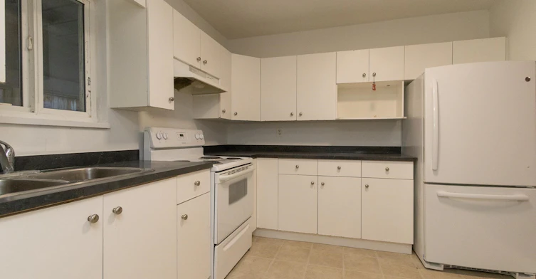 11875 82 Avenue, Delta, BC, V4C 2C6 - 11