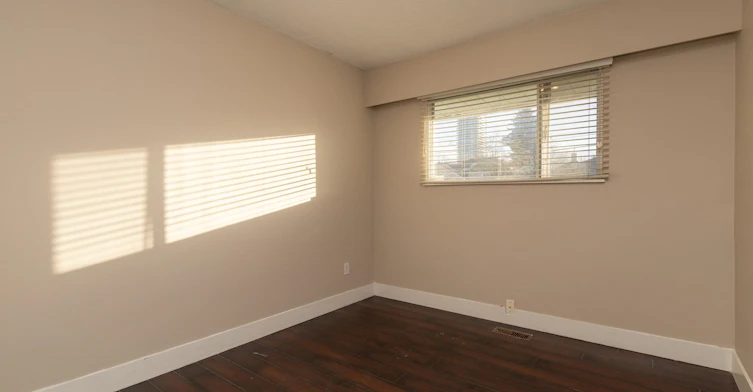 11875 82 Avenue, Delta, BC, V4C 2C6 - 5