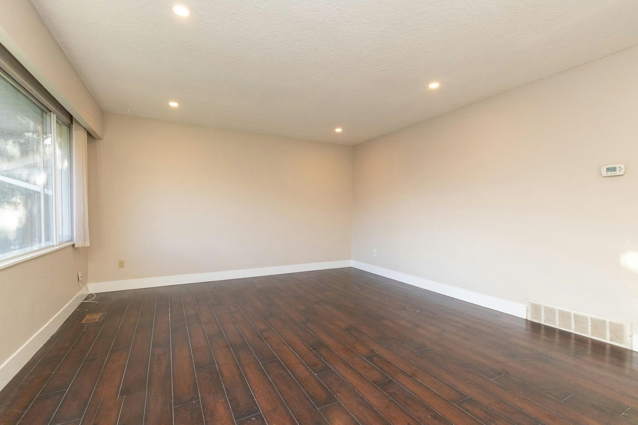 11875 82 Avenue, Delta, BC, V4C 2C6 - 2