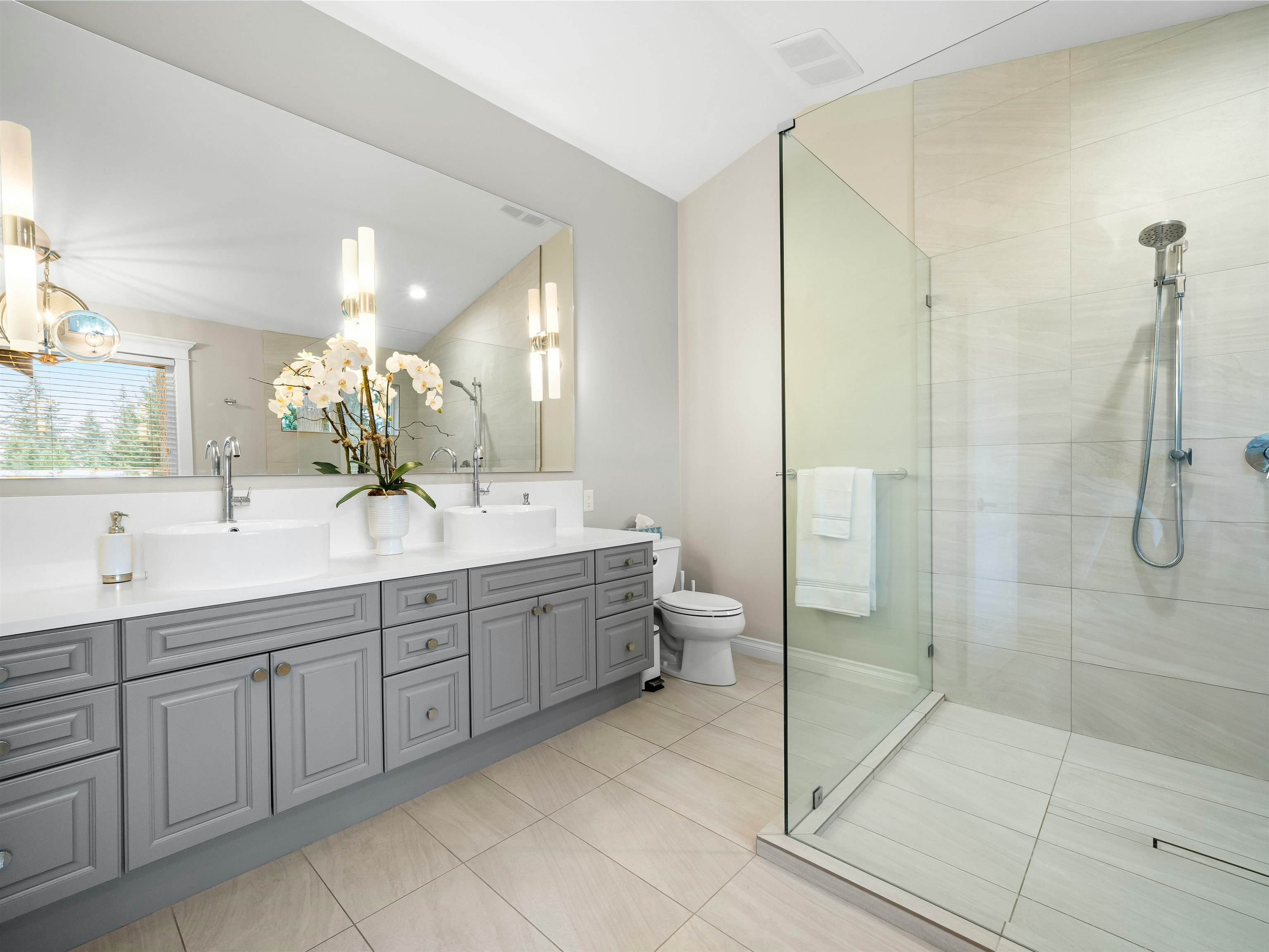 4047 Woodbury Avenue, North Vancouver, BC, V7N 3N4 - 16