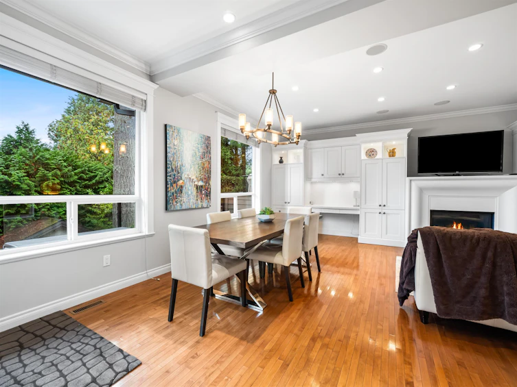 4047 Woodbury Avenue, North Vancouver, BC, V7N 3N4 - 8