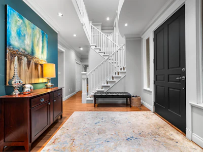 4047 Woodbury Avenue - 2