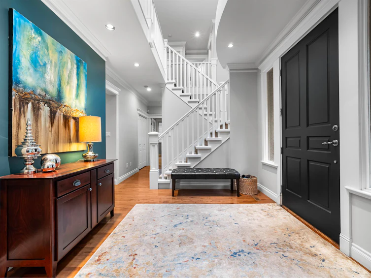4047 Woodbury Avenue, North Vancouver, BC, V7N 3N4 - 2