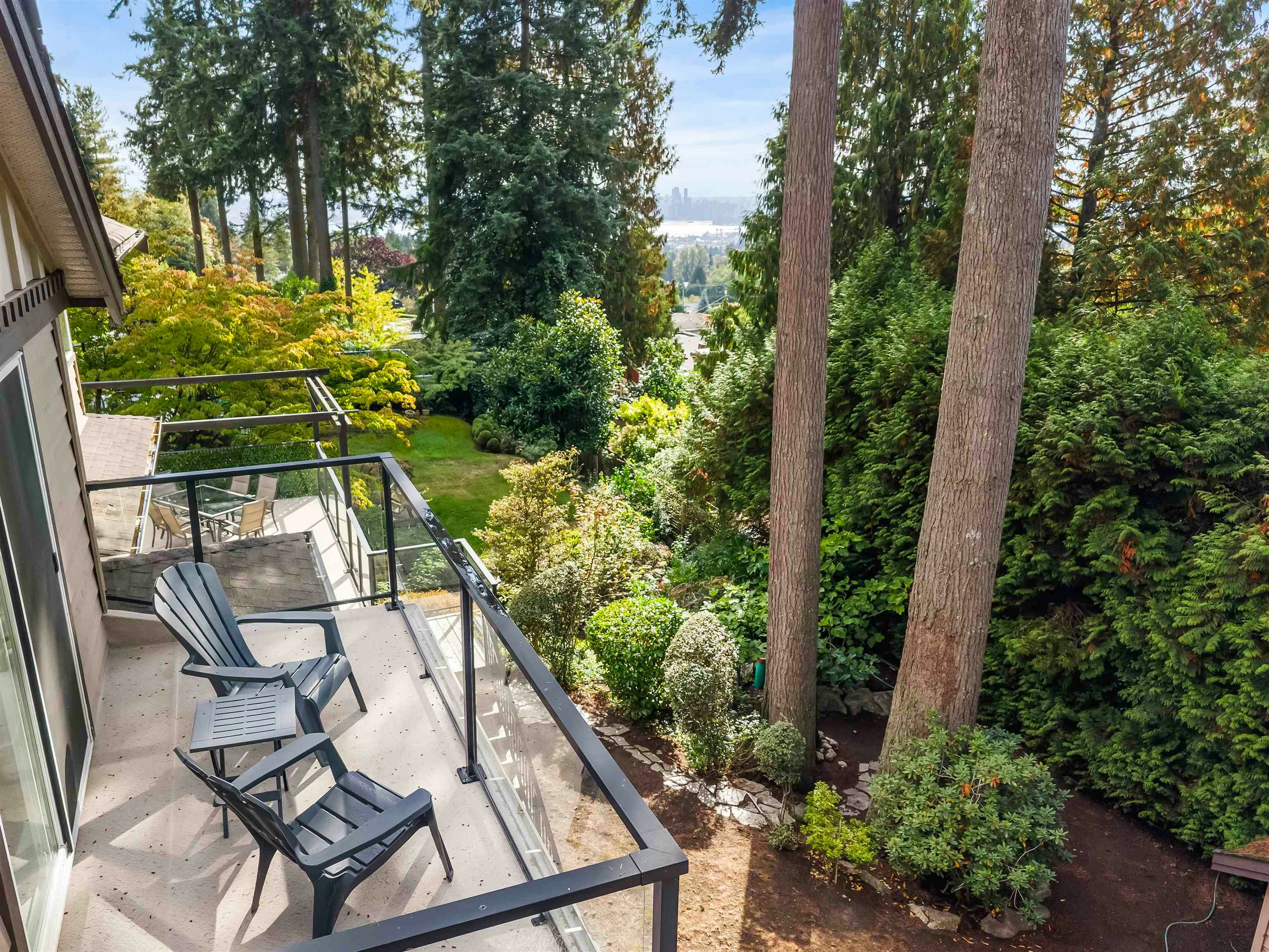 4047 Woodbury Avenue, North Vancouver, BC, V7N 3N4 - 35