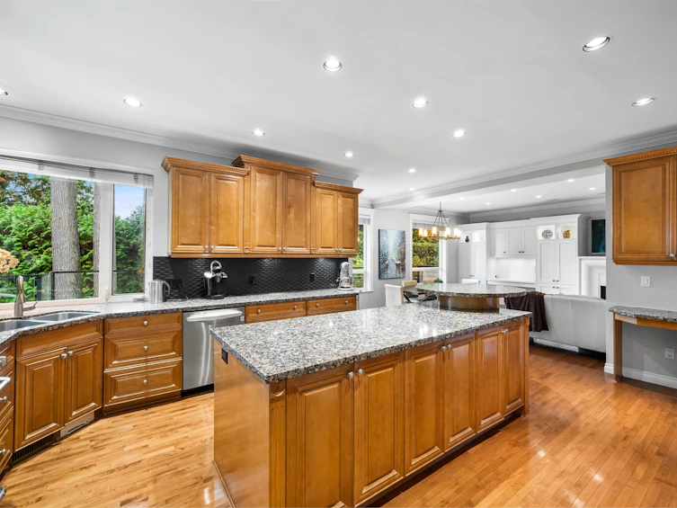 4047 Woodbury Avenue, North Vancouver, BC, V7N 3N4 - 5