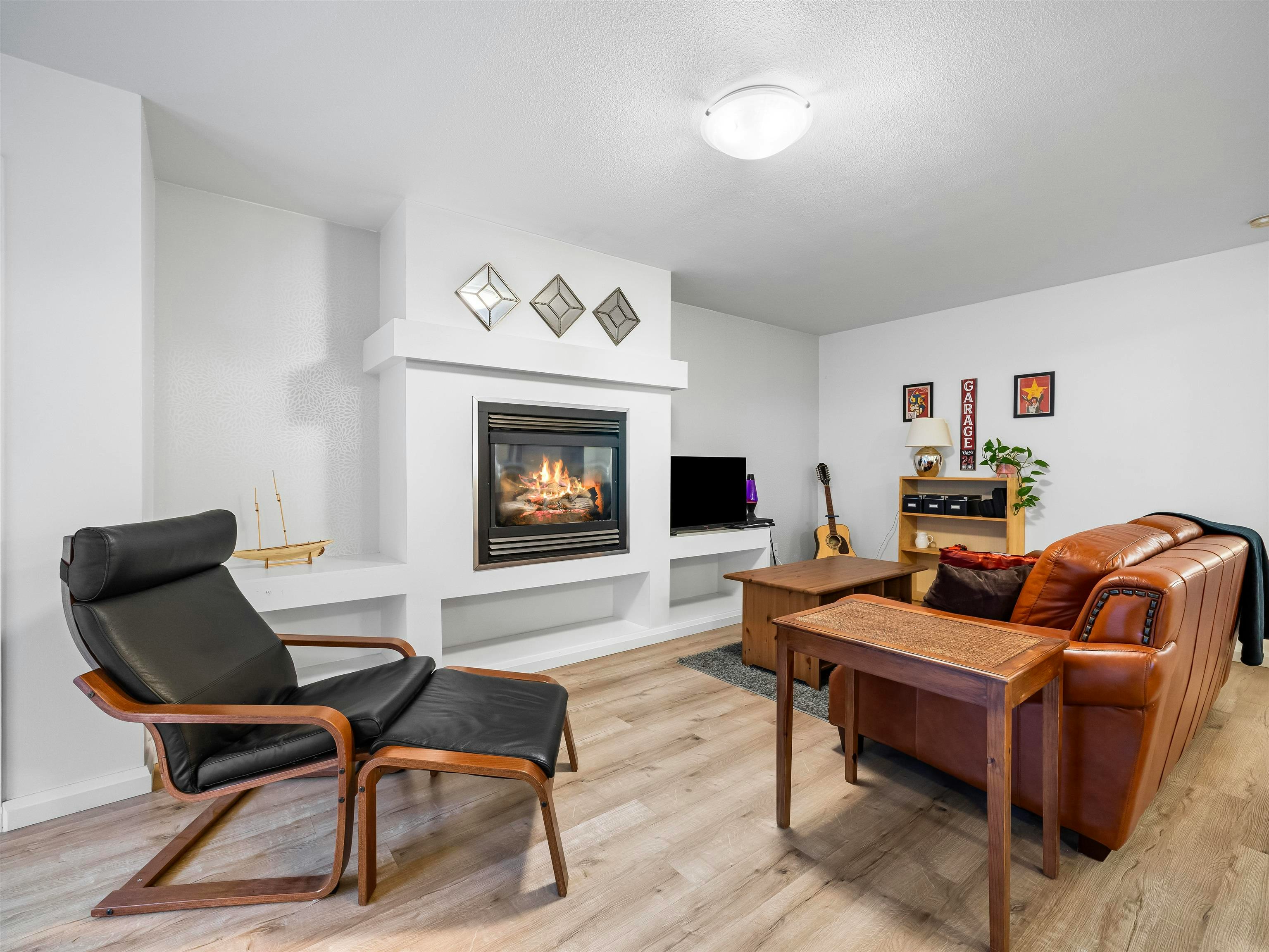 4047 Woodbury Avenue, North Vancouver, BC, V7N 3N4 - 28