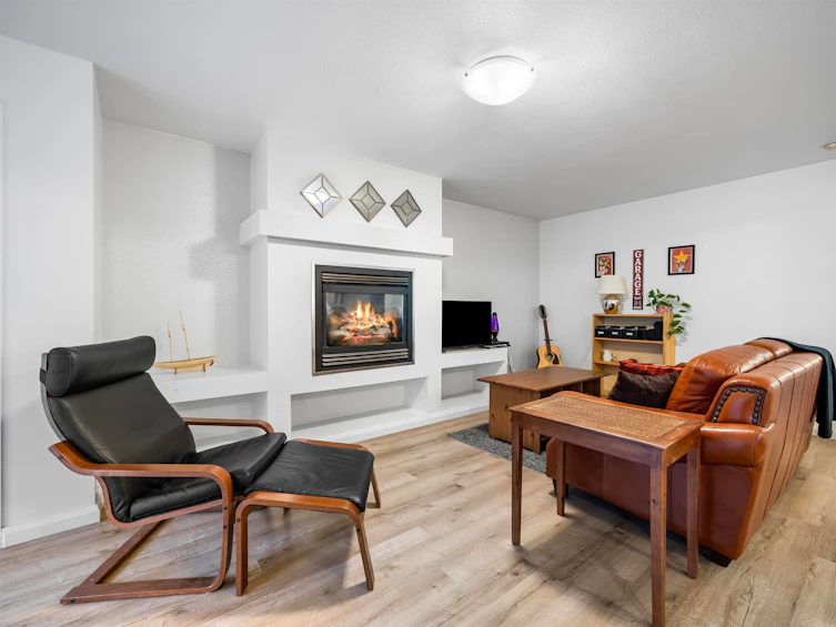 4047 Woodbury Avenue, North Vancouver, BC, V7N 3N4 - 28