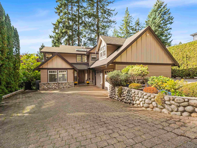 4047 Woodbury Avenue, North Vancouver, BC, V7N 3N4