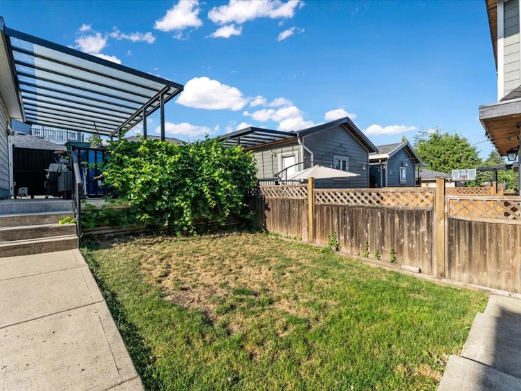 907 Harris Avenue, Coquitlam, BC, V3K 1S2 - 10