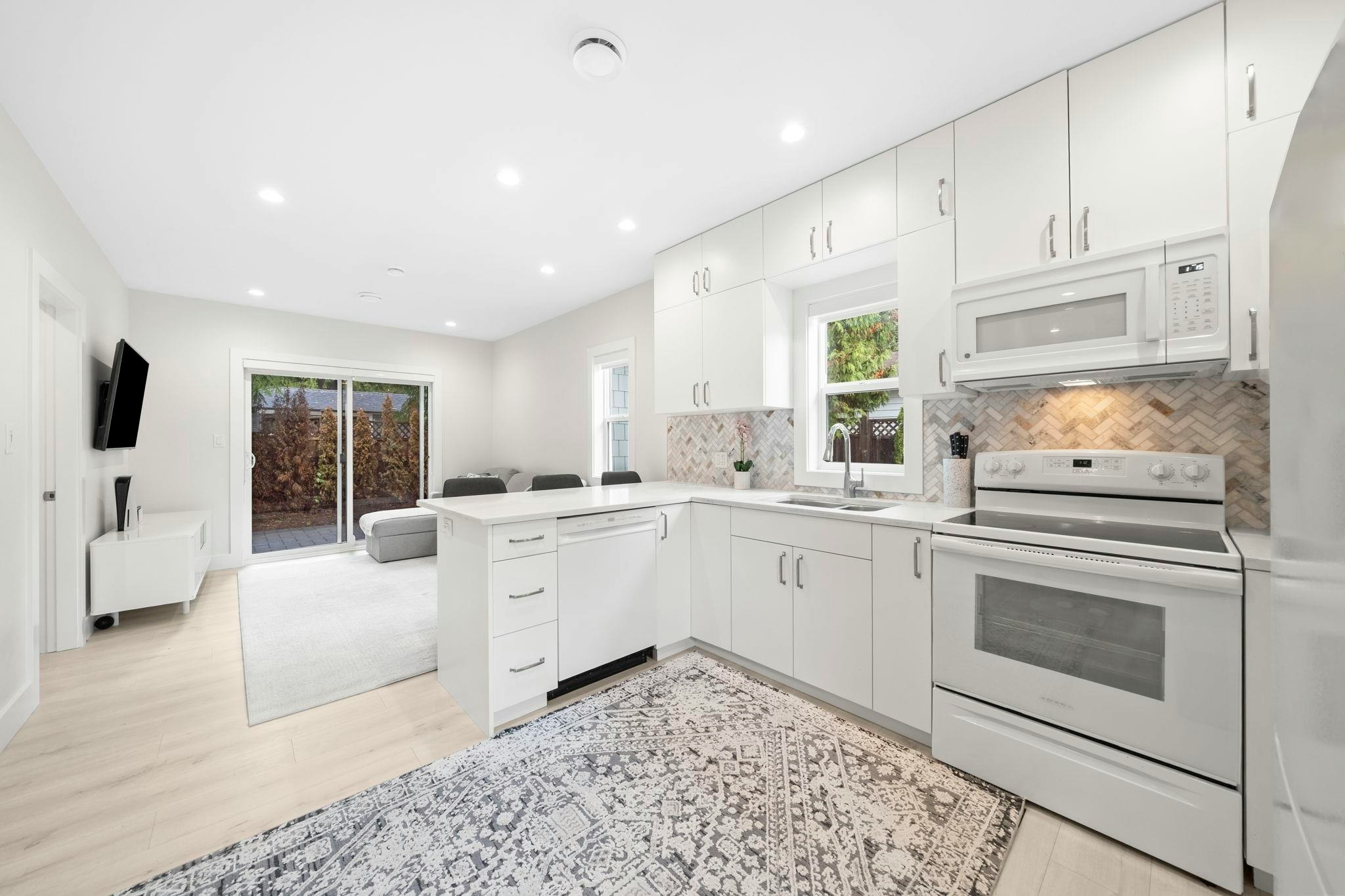 413 Seventh Avenue, New Westminster, BC, V3L 1W6 - 30
