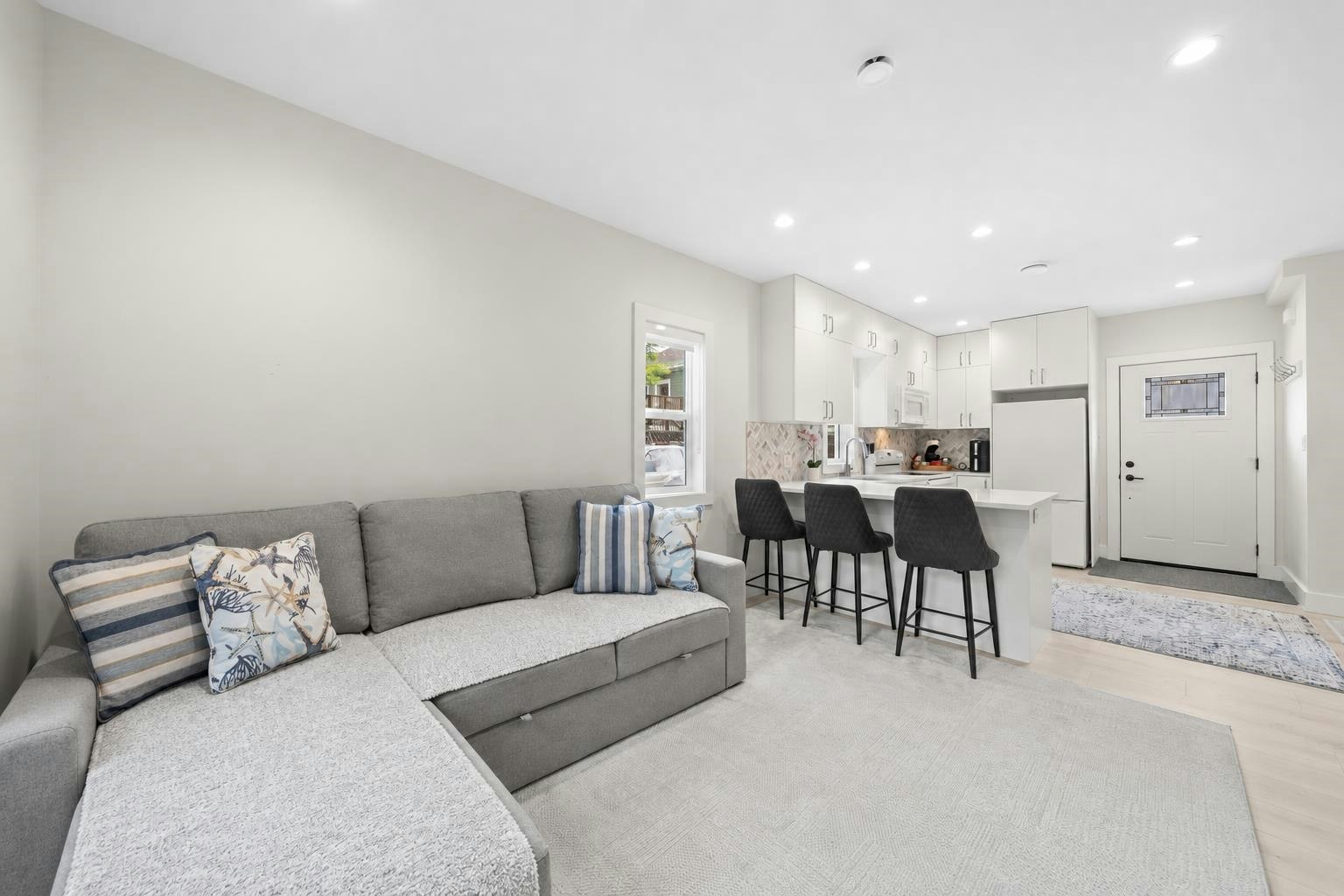 413 Seventh Avenue, New Westminster, BC, V3L 1W6 - 32