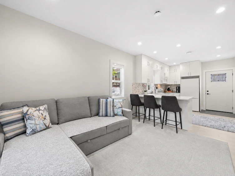 413 Seventh Avenue, New Westminster, BC, V3L 1W6 - 32