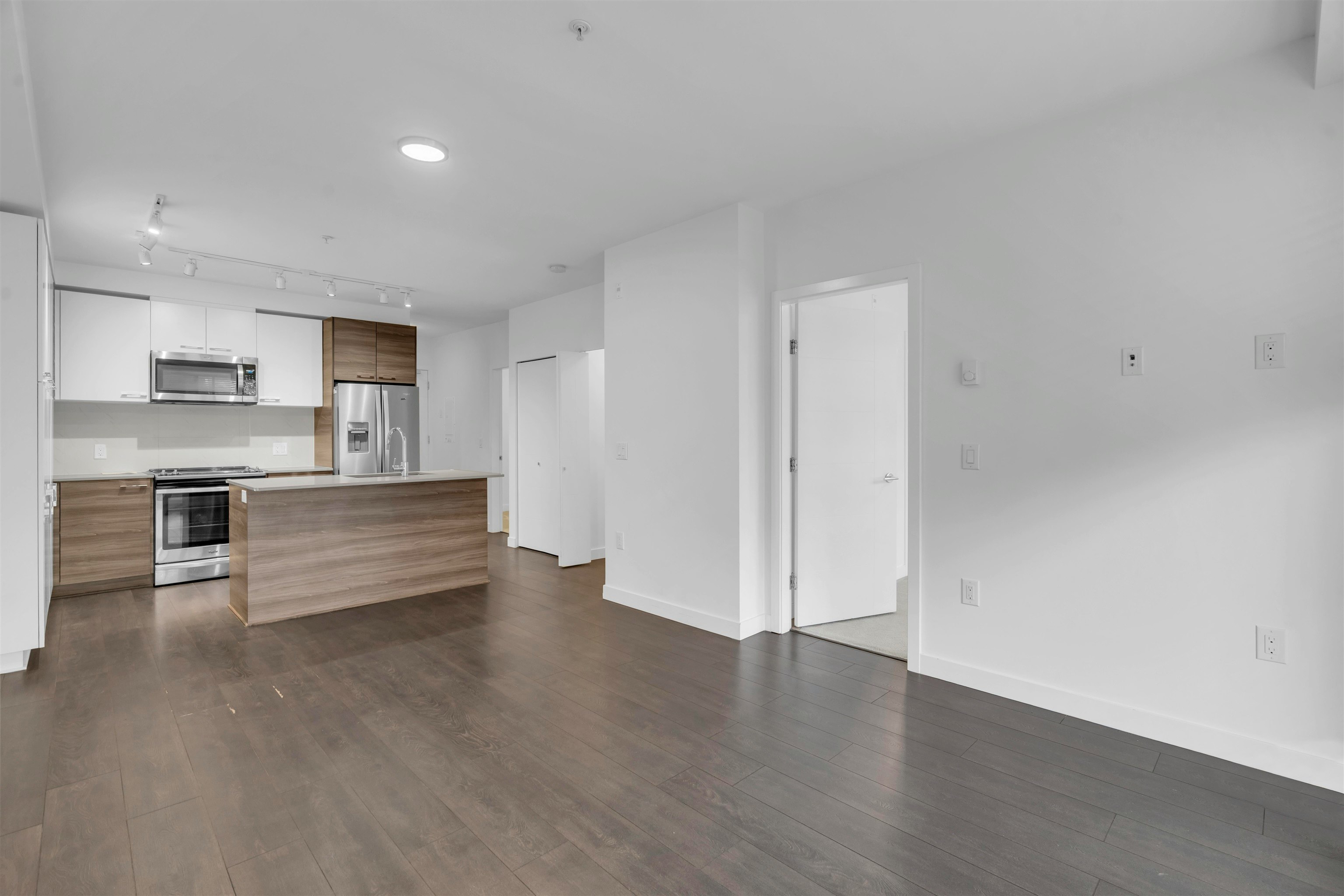 304-13963 105 Boulevard, Surrey, BC, V3T 0M9 - 7