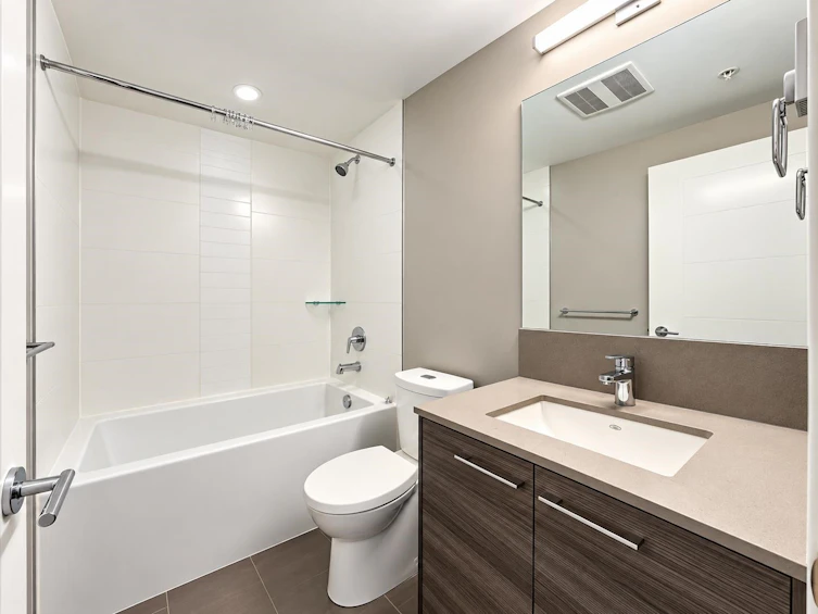 304-13963 105 Boulevard, Surrey, BC, V3T 0M9 - 17