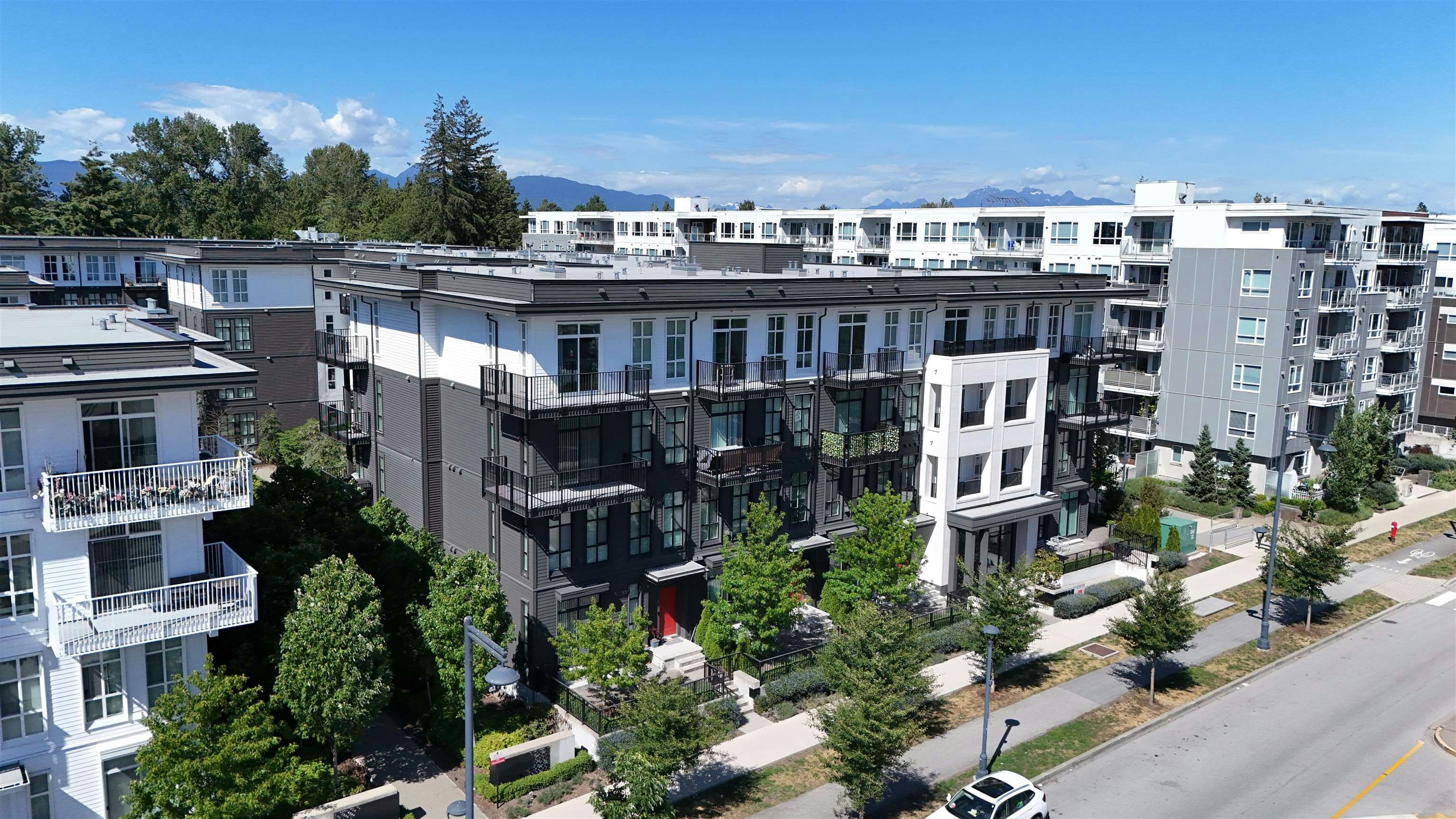 304-13963 105 Boulevard, Surrey, BC, V3T 0M9 - 2