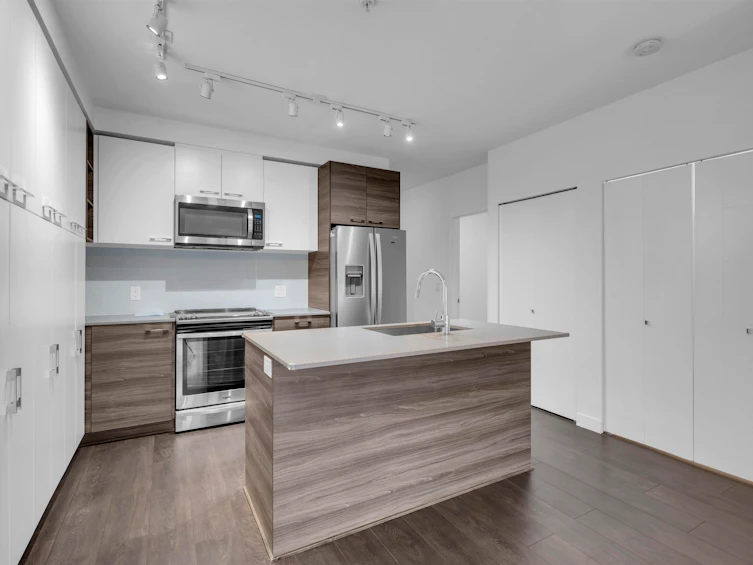 304-13963 105 Boulevard, Surrey, BC, V3T 0M9 - 5
