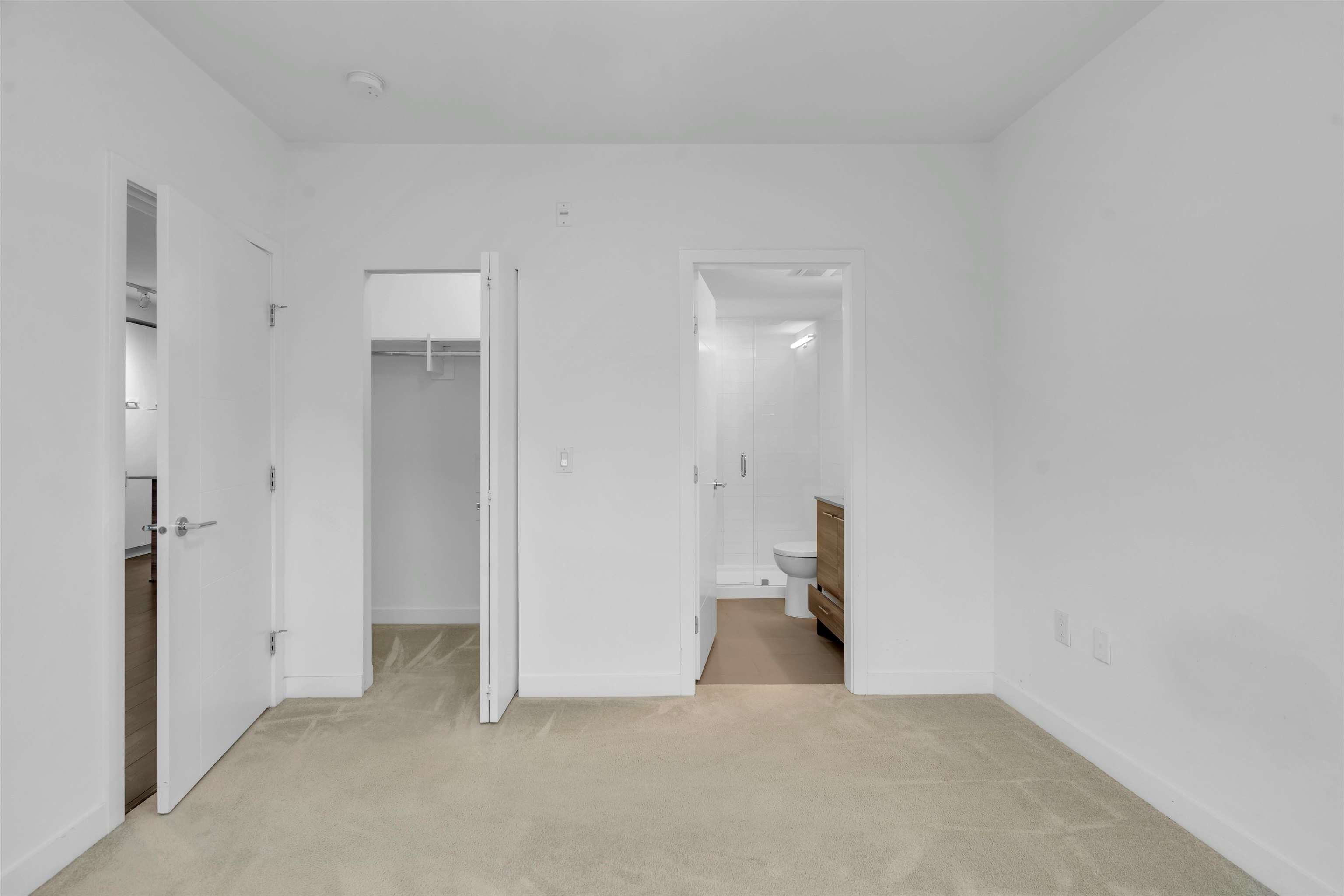 304-13963 105 Boulevard, Surrey, BC, V3T 0M9 - 13