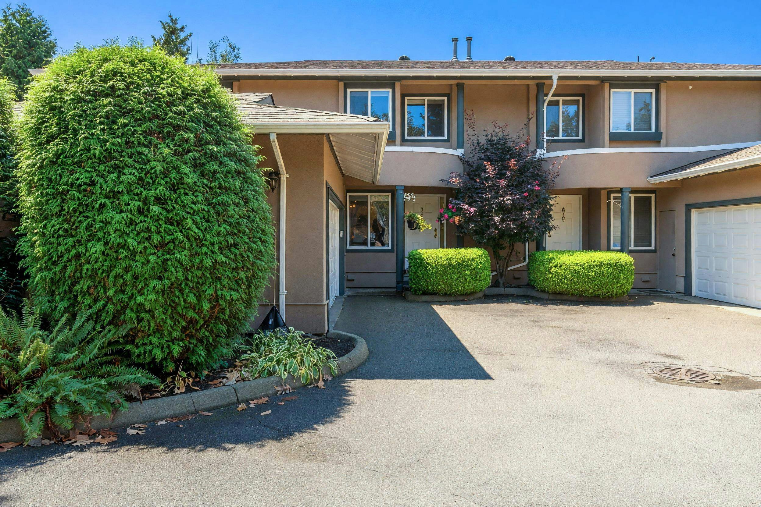 7-12267 190 Street - 2