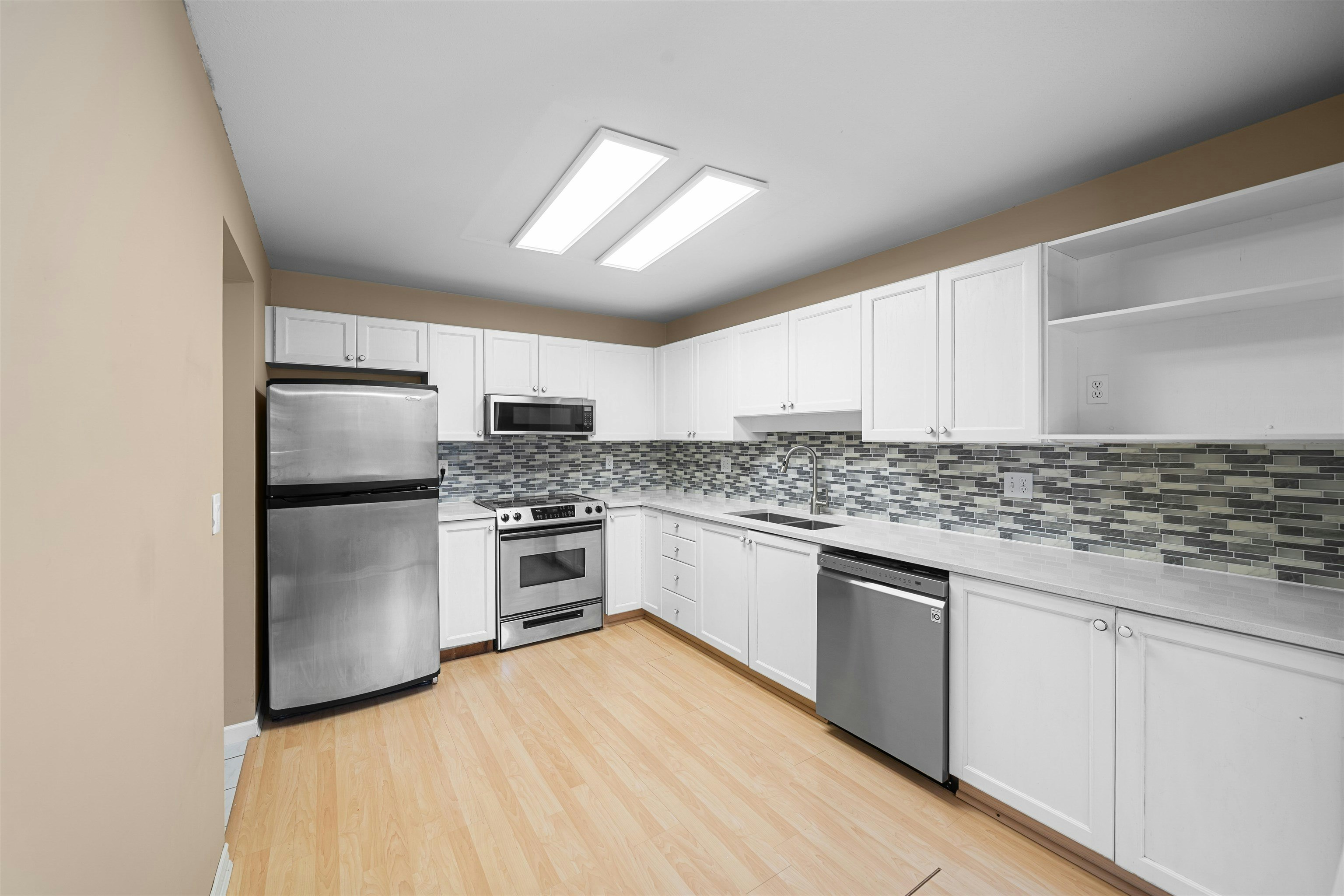 213-19122 122nd Avenue, Pitt Meadows, BC, V3Y 2N7 - 13