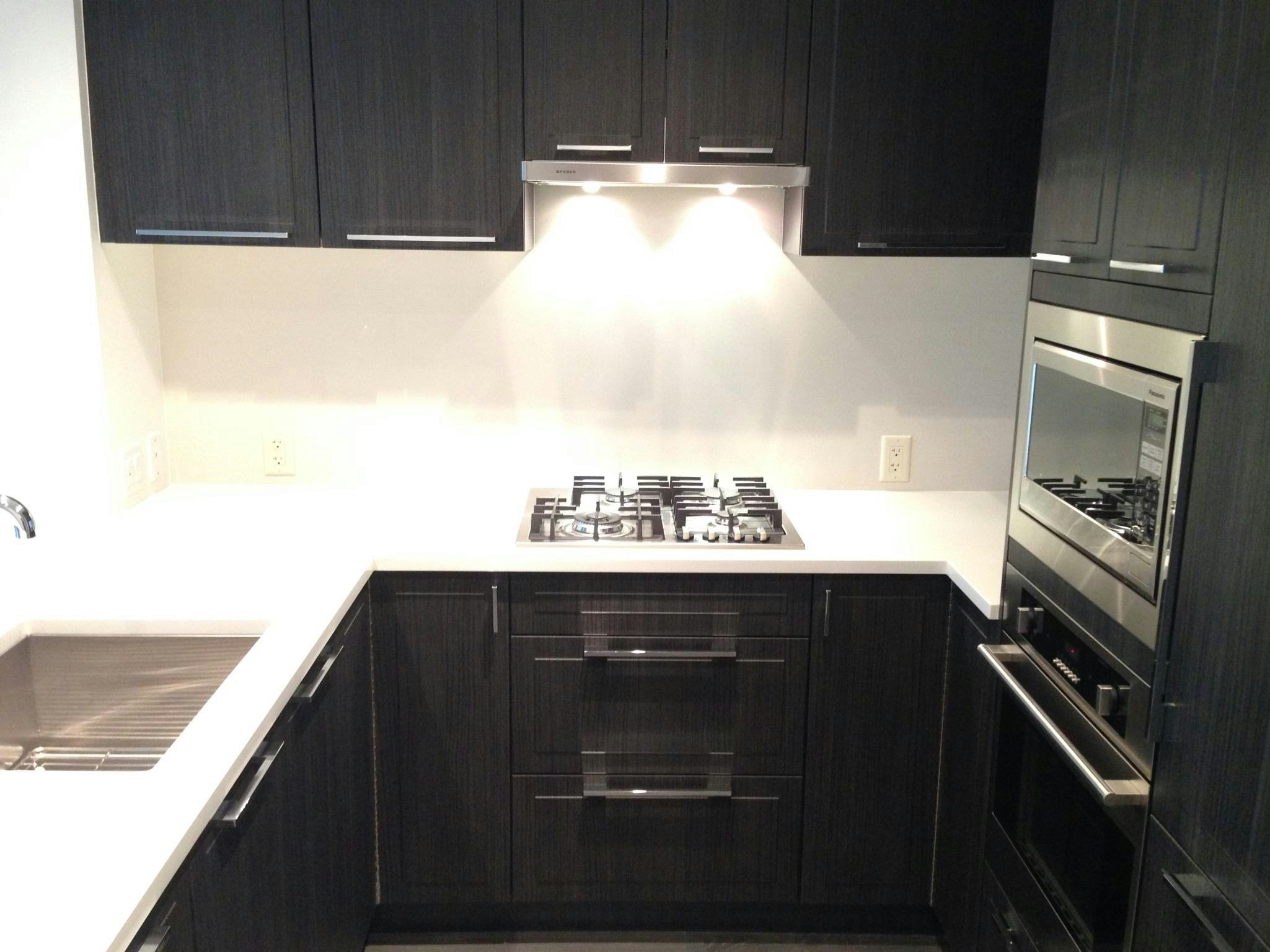 601-6677 Cambie Street, Vancouver, BC, V6P 0E6 - 5