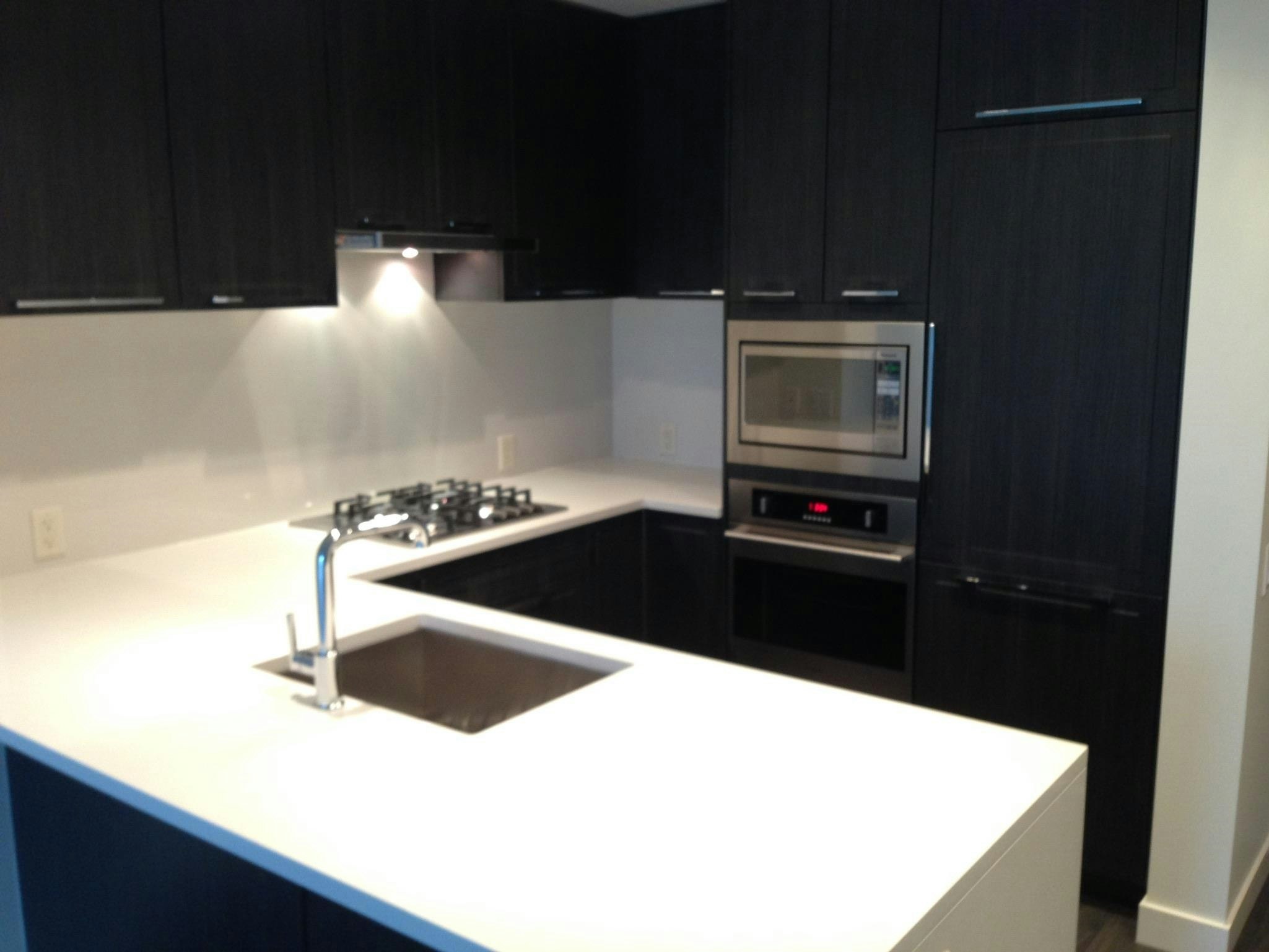 601-6677 Cambie Street, Vancouver, BC, V6P 0E6 - 4