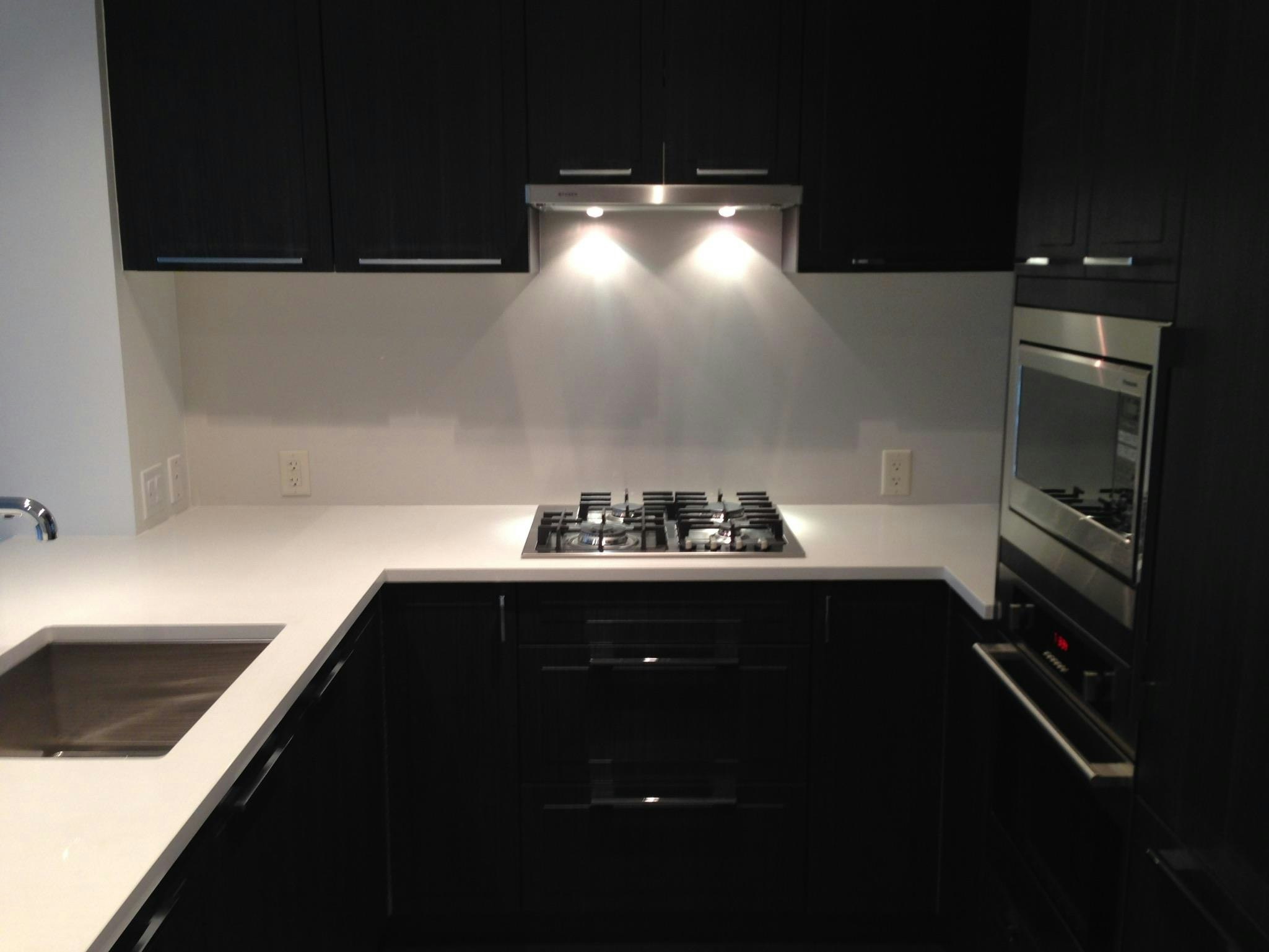 601-6677 Cambie Street, Vancouver, BC, V6P 0E6 - 3