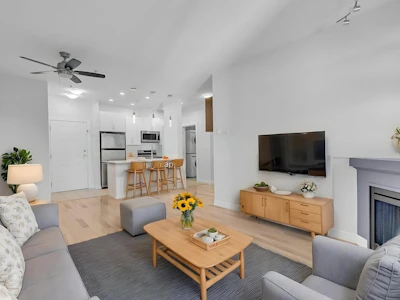 415-10237 133 Street - 5
