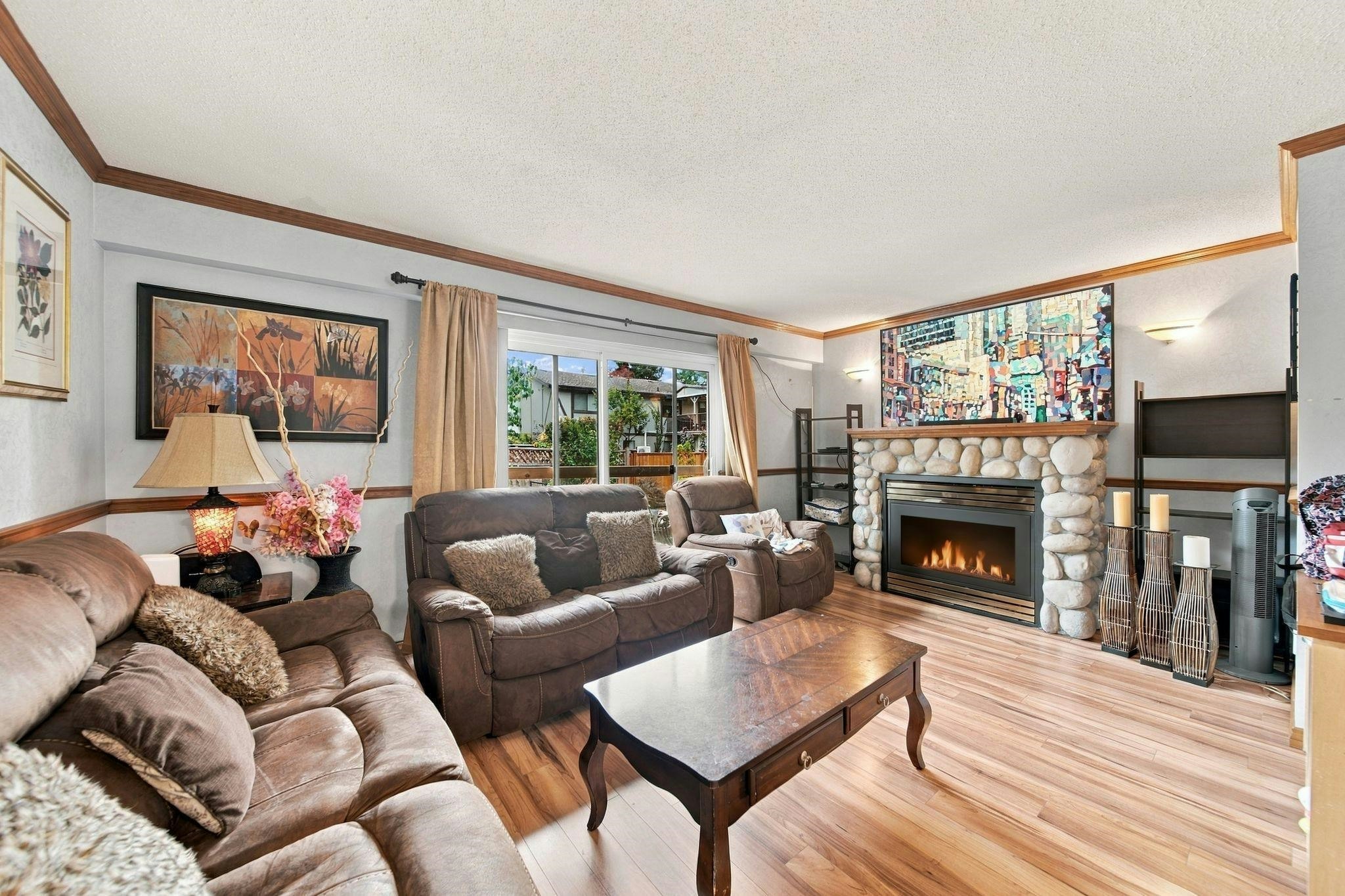 16-11735 89a Avenue, Delta, BC, V4C 3G8