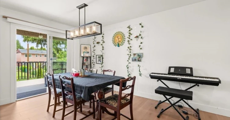 Upper-1106 Duthie Avenue, Burnaby, BC, V5A 2R4 - 9