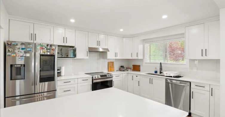 Upper-1106 Duthie Avenue, Burnaby, BC, V5A 2R4 - 8