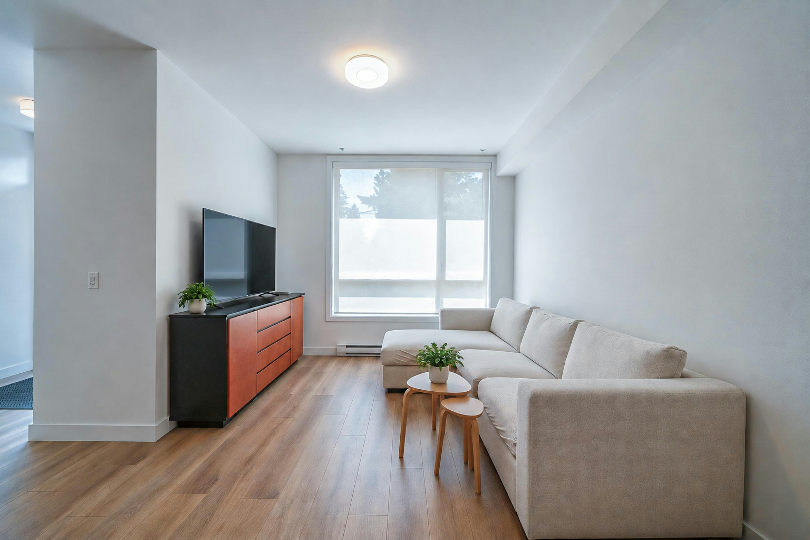 302-6085 Irmin Street - 5