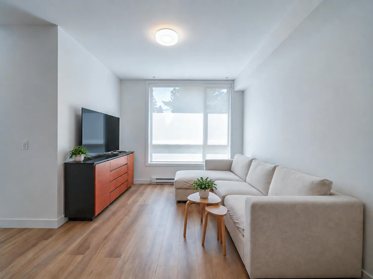 302-6085 Irmin Street, Burnaby, BC, V5J 5C5 - 5