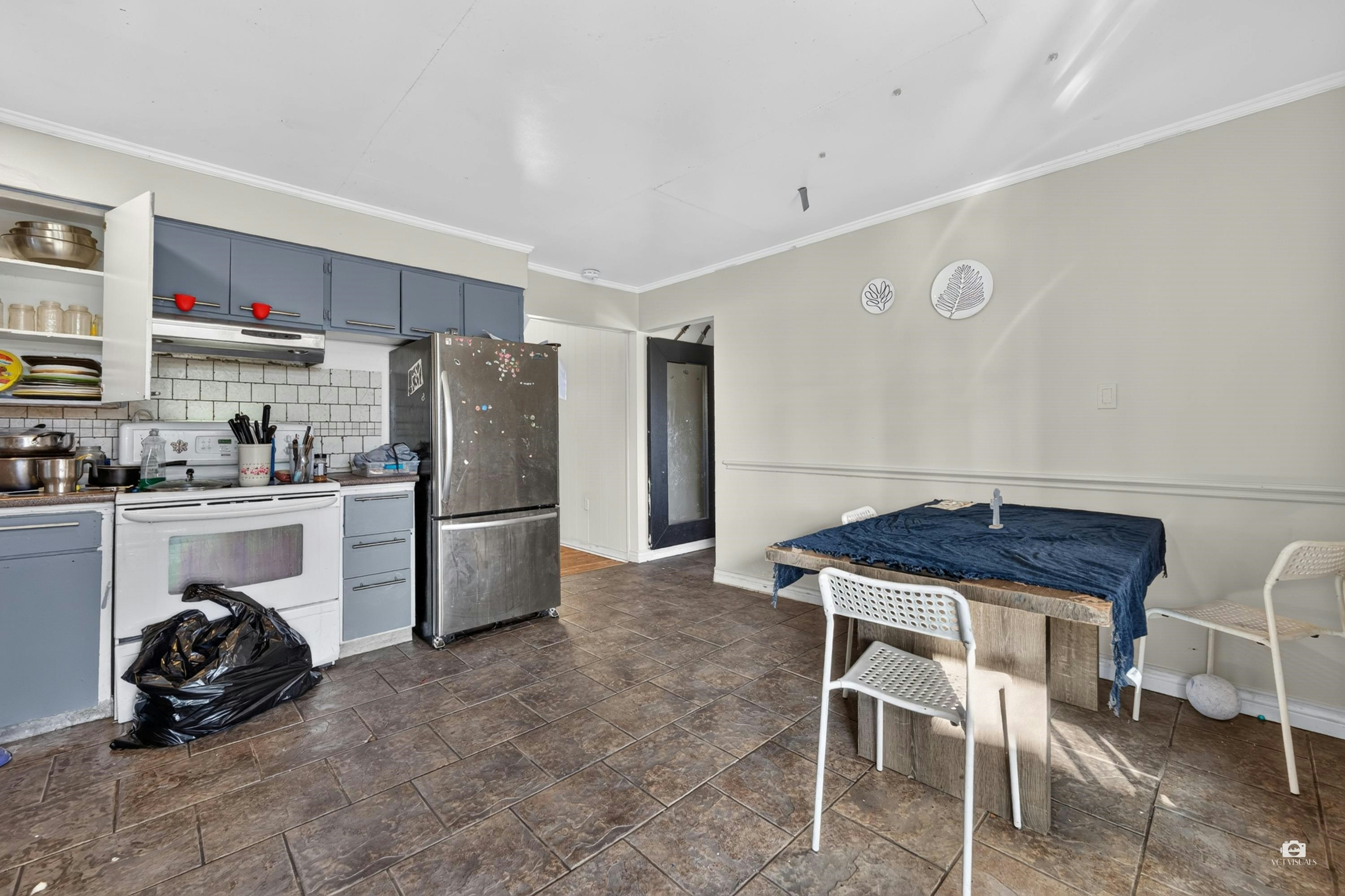 3184 E 8th Avenue, Vancouver, BC, V5M 1X6 - 7