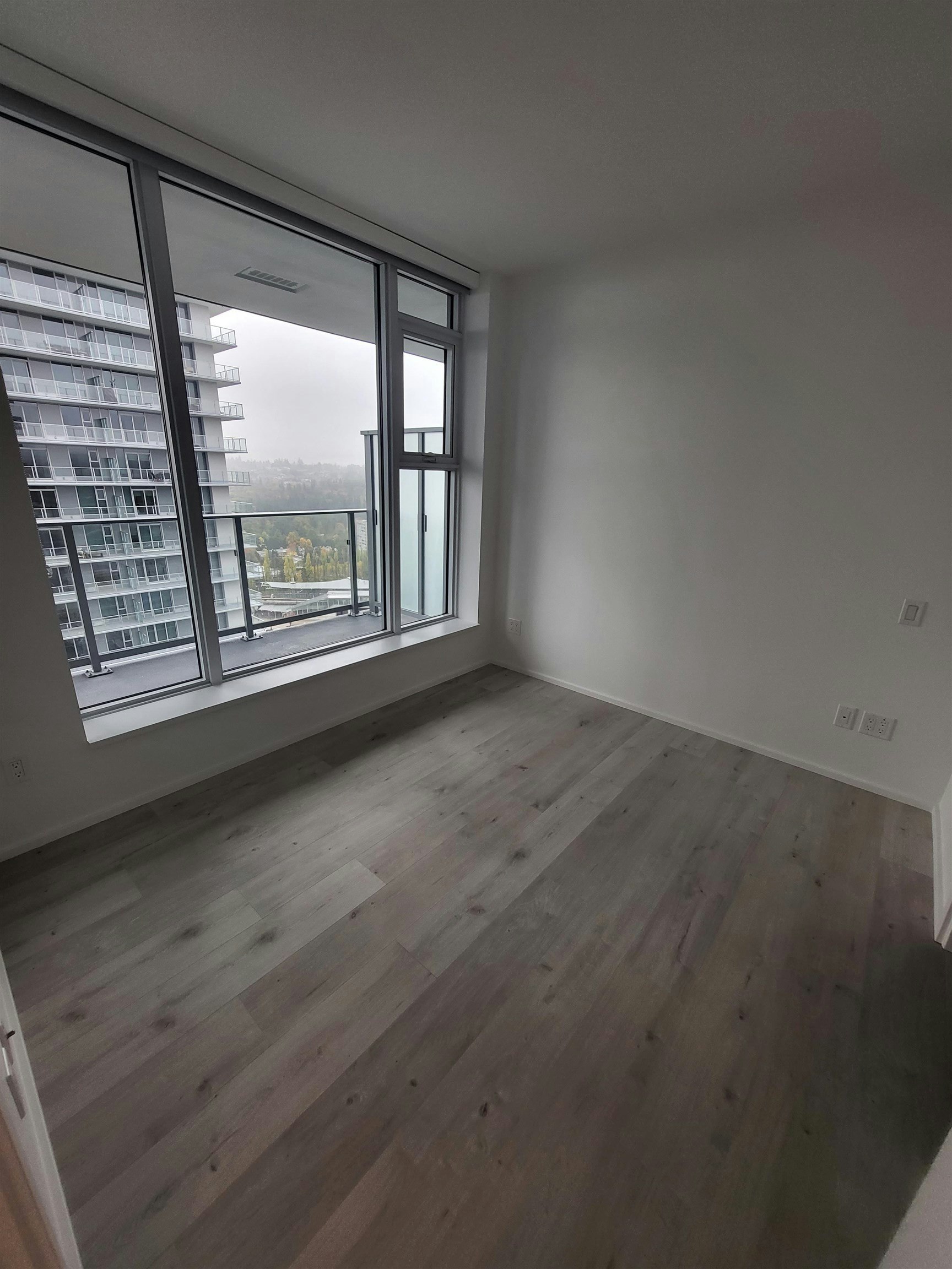 1606-3809 Evergreen Place, Burnaby, BC, V3J 0M1 - 4