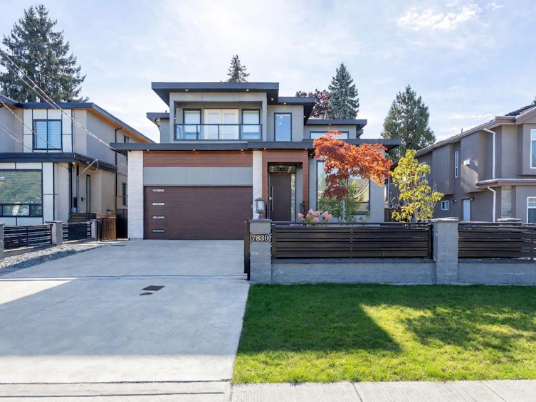 7830 16th Avenue, Burnaby, BC, V3N 1R1 - 3