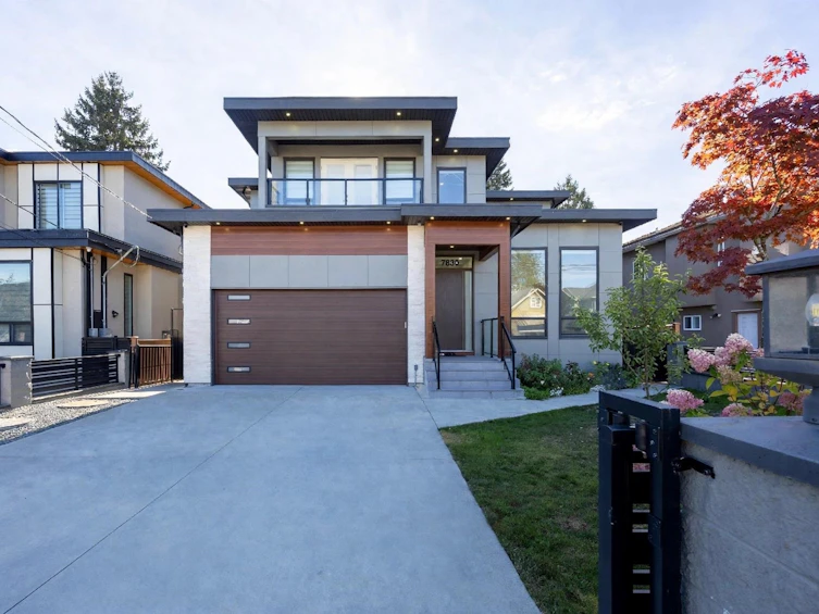 7830 16th Avenue, Burnaby, BC, V3N 1R1