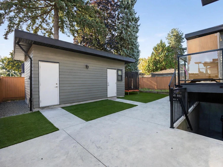 7830 16th Avenue, Burnaby, BC, V3N 1R1 - 32