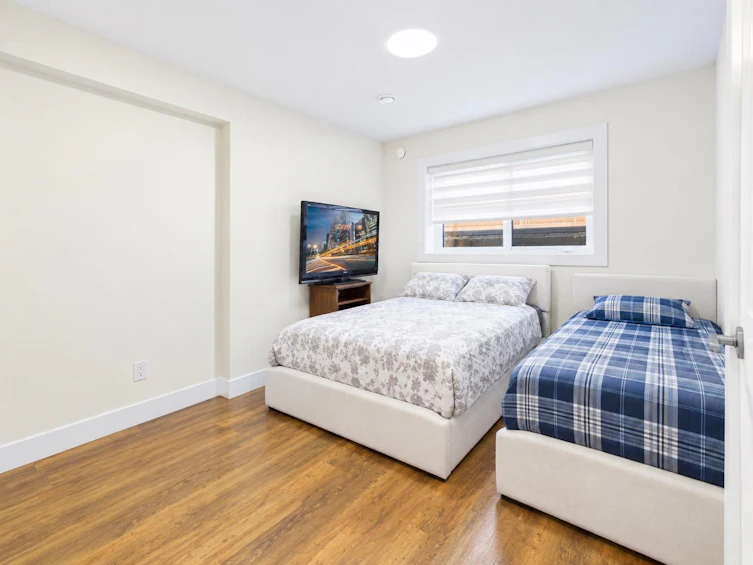 7830 16th Avenue, Burnaby, BC, V3N 1R1 - 27