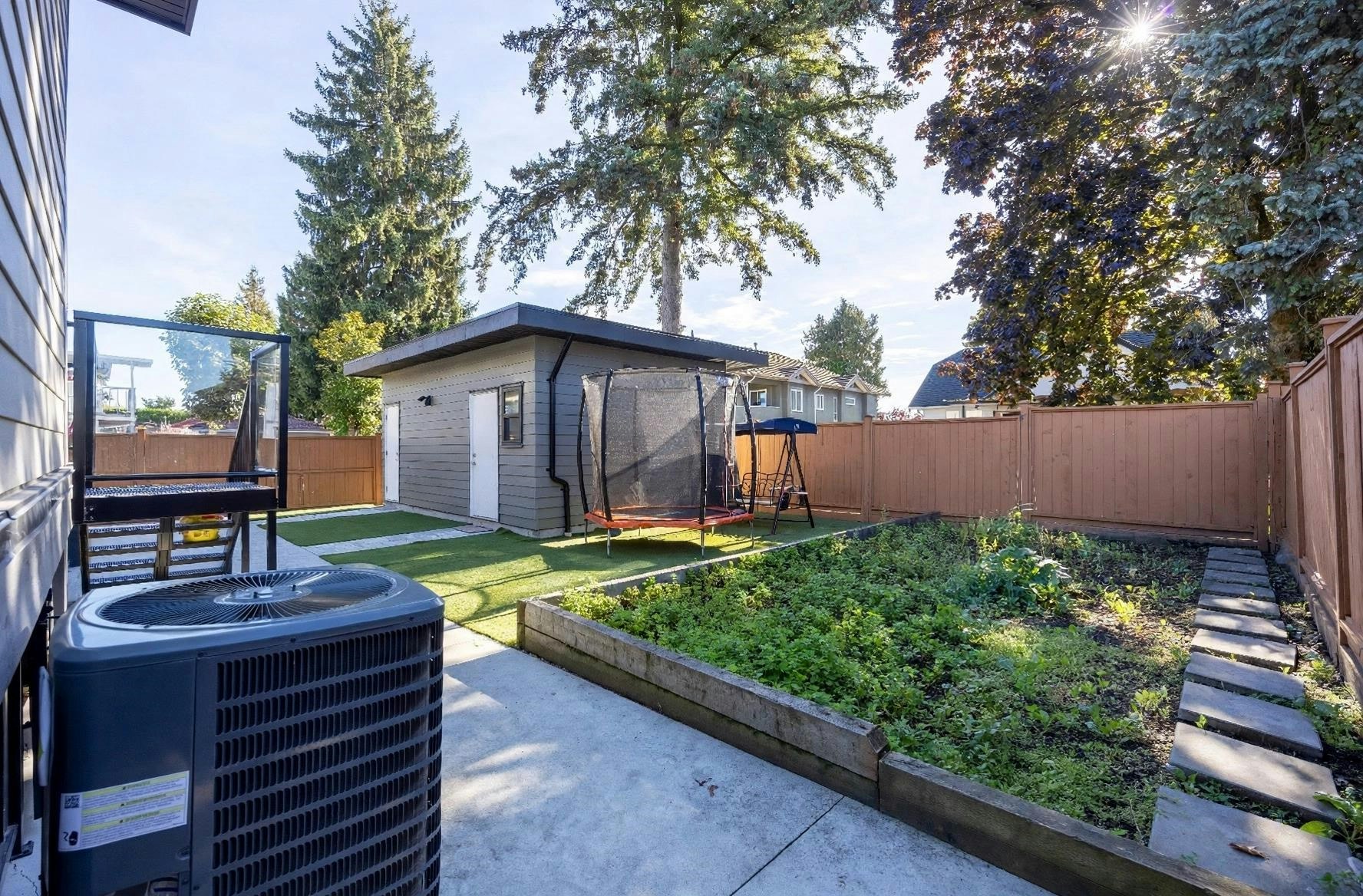 7830 16th Avenue, Burnaby, BC, V3N 1R1 - 33