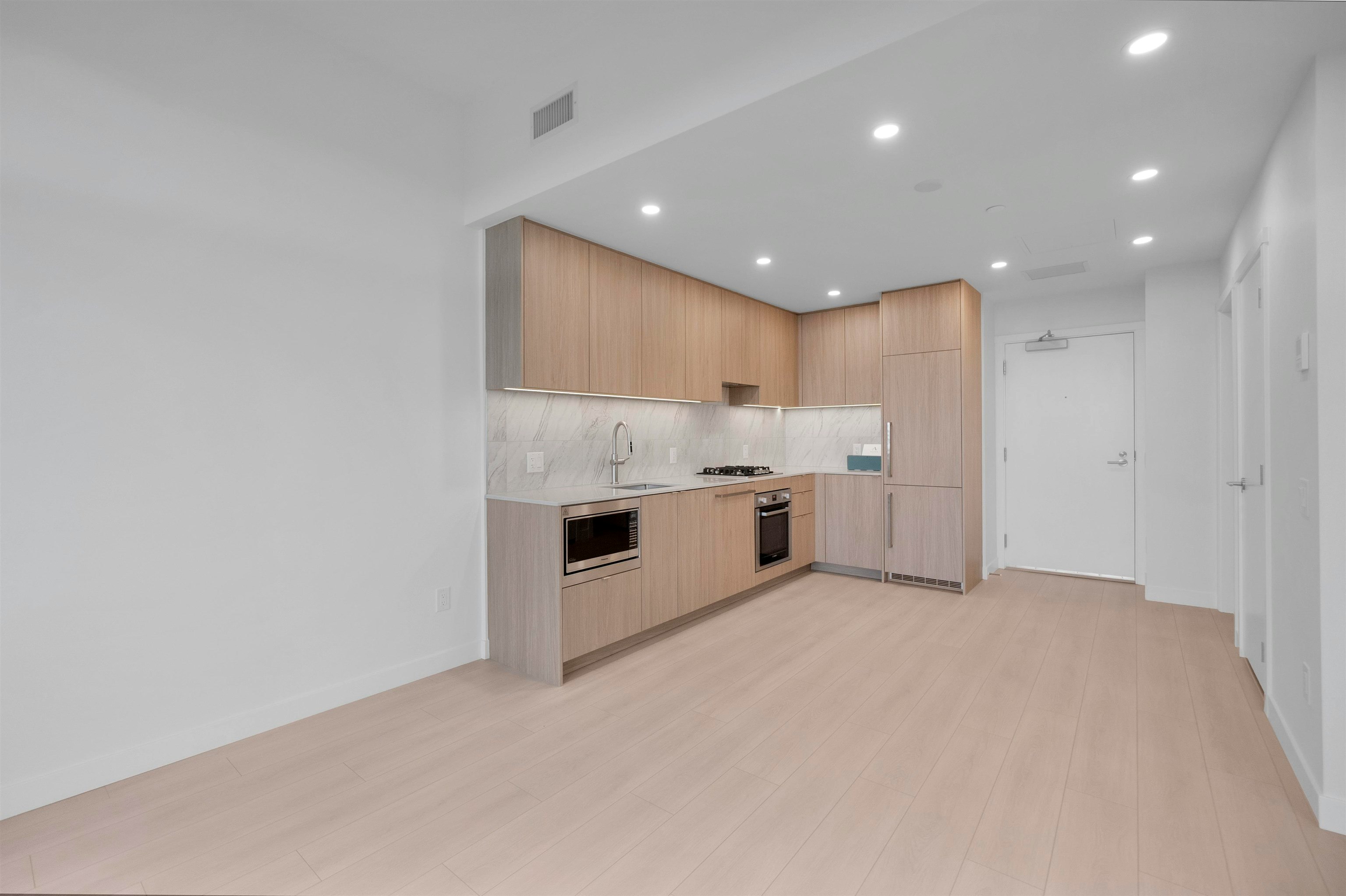 2703-626 Claremont Street, Coquitlam, BC, V3J 0T1 - 8
