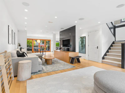 917 W 20th Avenue - 5