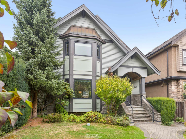 917 W 20th Avenue, Vancouver, BC, V5Z 1Y4