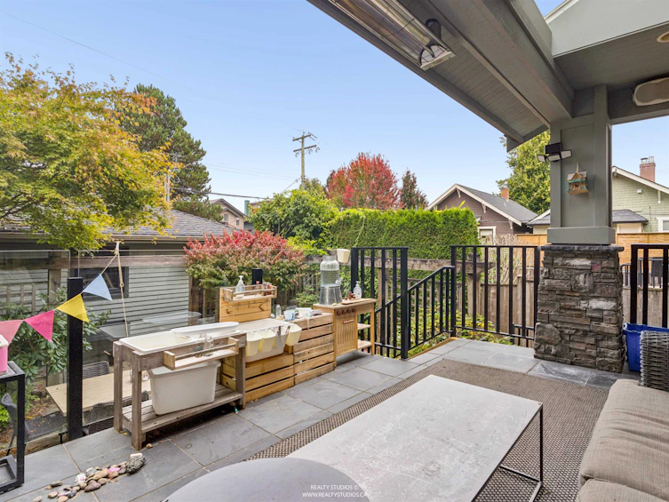 917 W 20th Avenue, Vancouver, BC, V5Z 1Y4 - 29